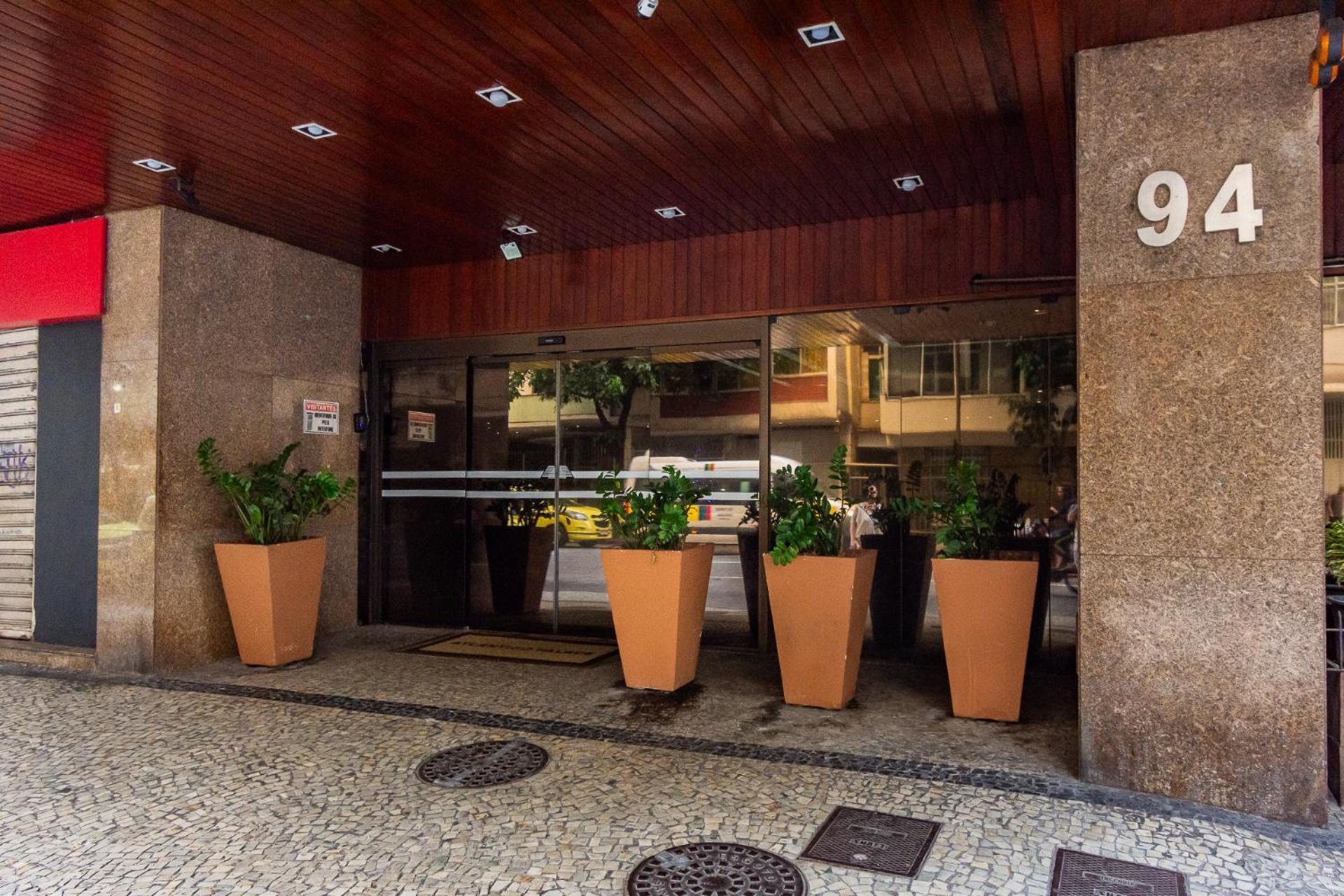 Atlantico Palace - Piscina Em Copanema - Posto 6 *